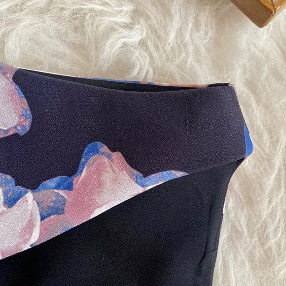 Finders Keepers The Creator Plunge Mini Dress - Picture 7 of 7